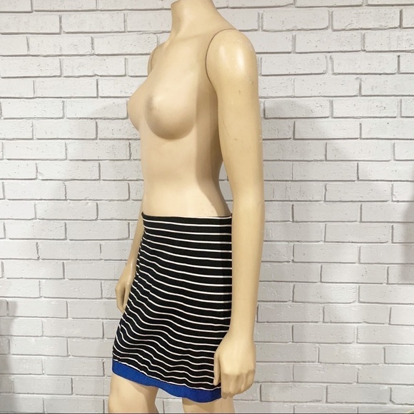 Ann Taylor Women’s Stripe Skirt With Blue Trim - Picture 4 of 16